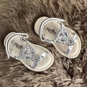 PAZITO - Silver Beaded Sandal - Beautiful! Size 5